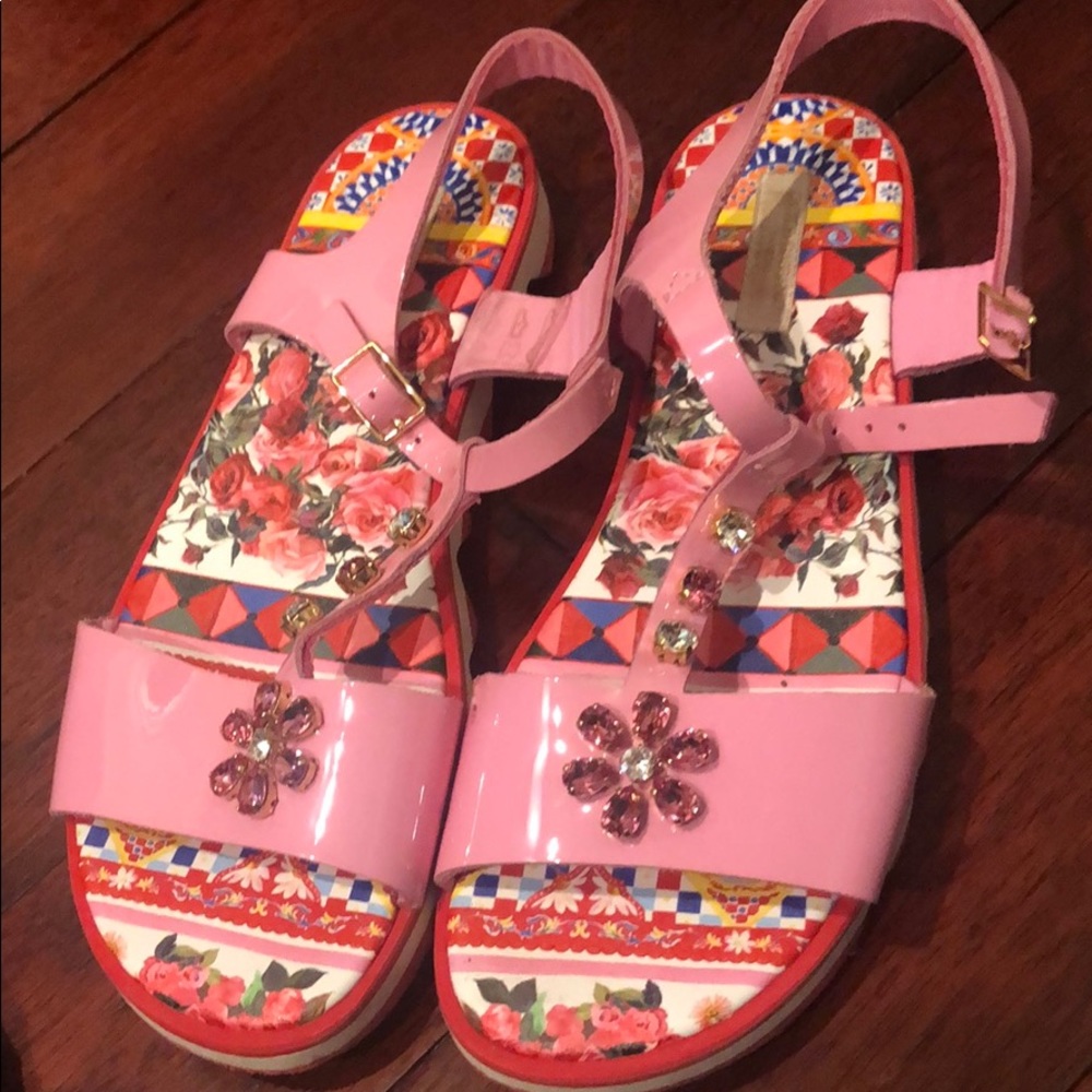 Dolce and Gabbana Girls women’s leather pink  jeweled crystals sandals 36/6